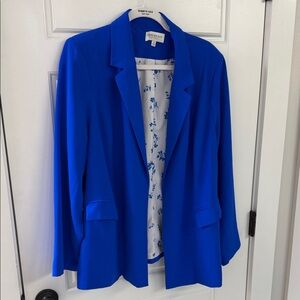 Skies are Blue (Curvy) Royal Blue Women's Blazer